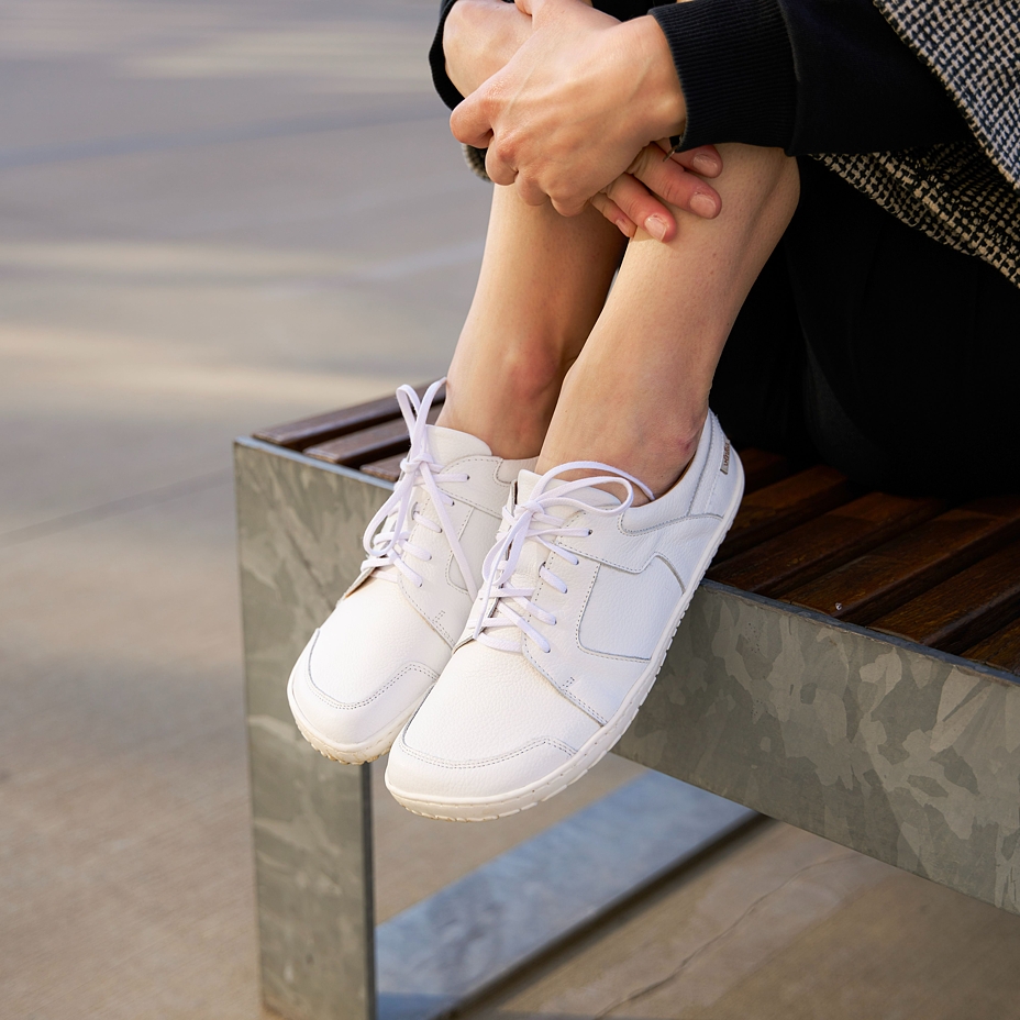 Barefoot leather sneakers Sasha white