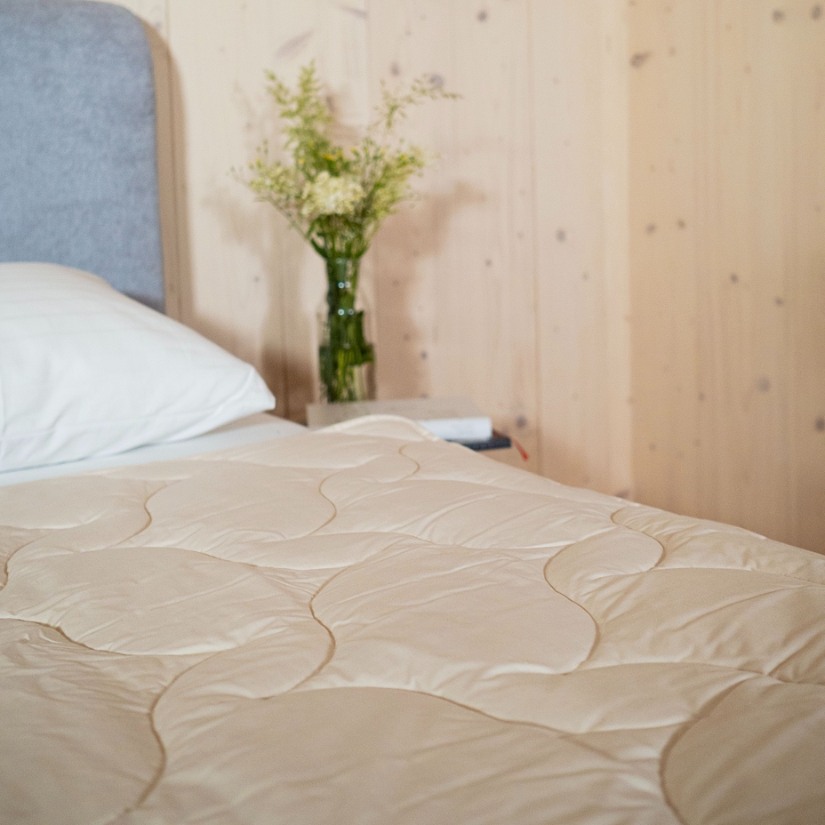 Year-round kapok duvet