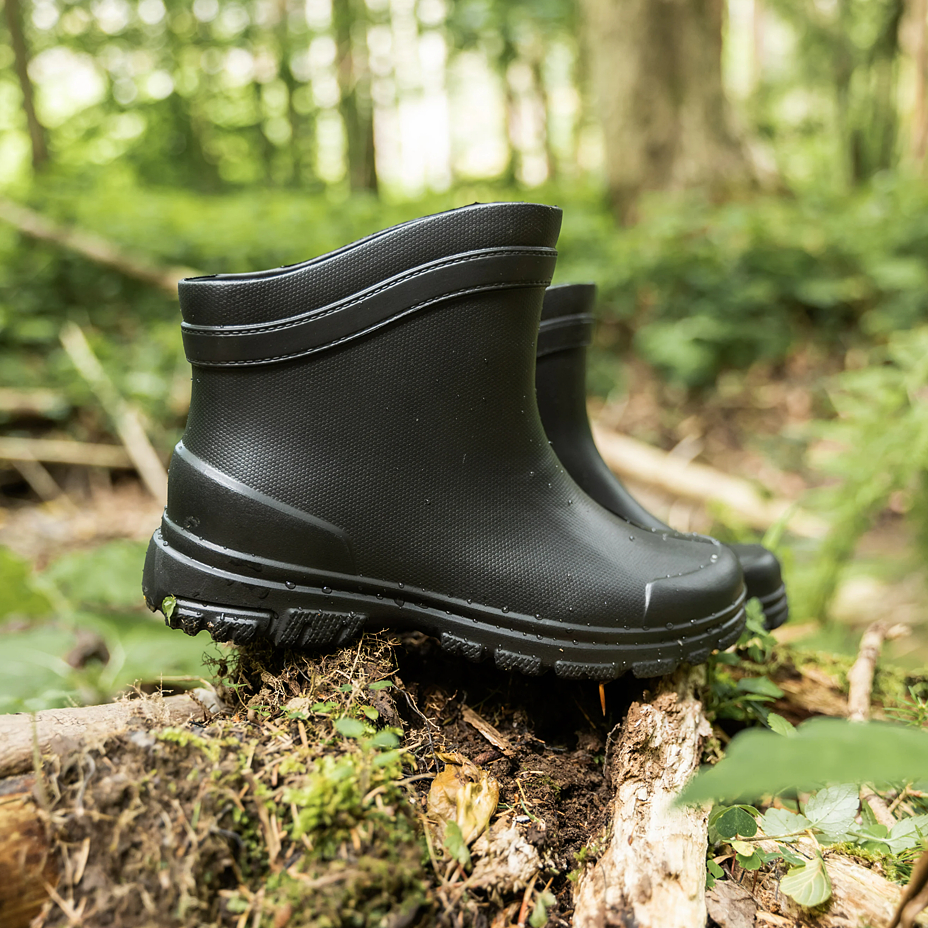 Women's low wellies with wool insole black
