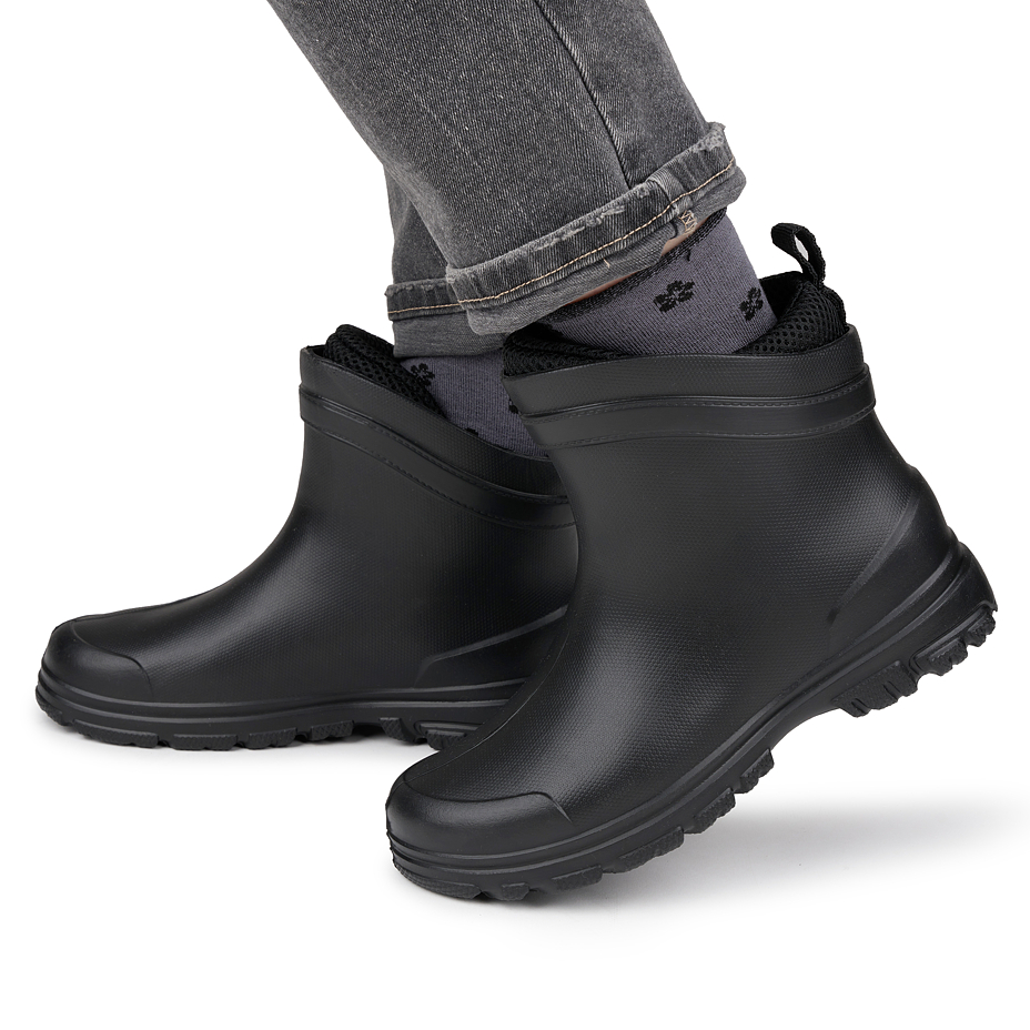Insulated women's low wellies with wool insert black