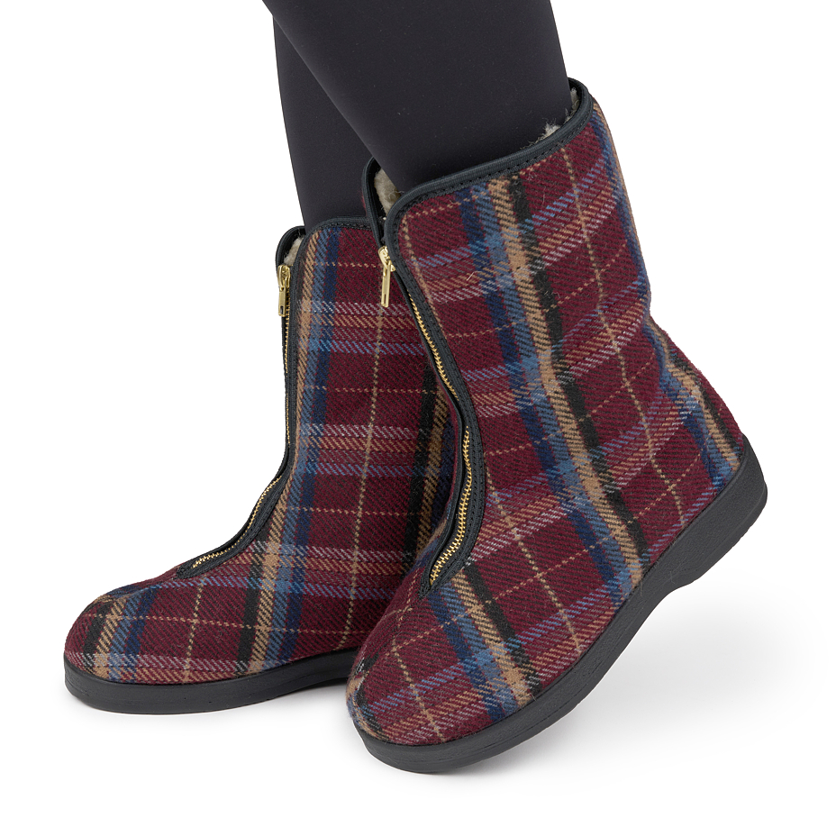Women's sheep wool zip-up boots, burgundy checkered