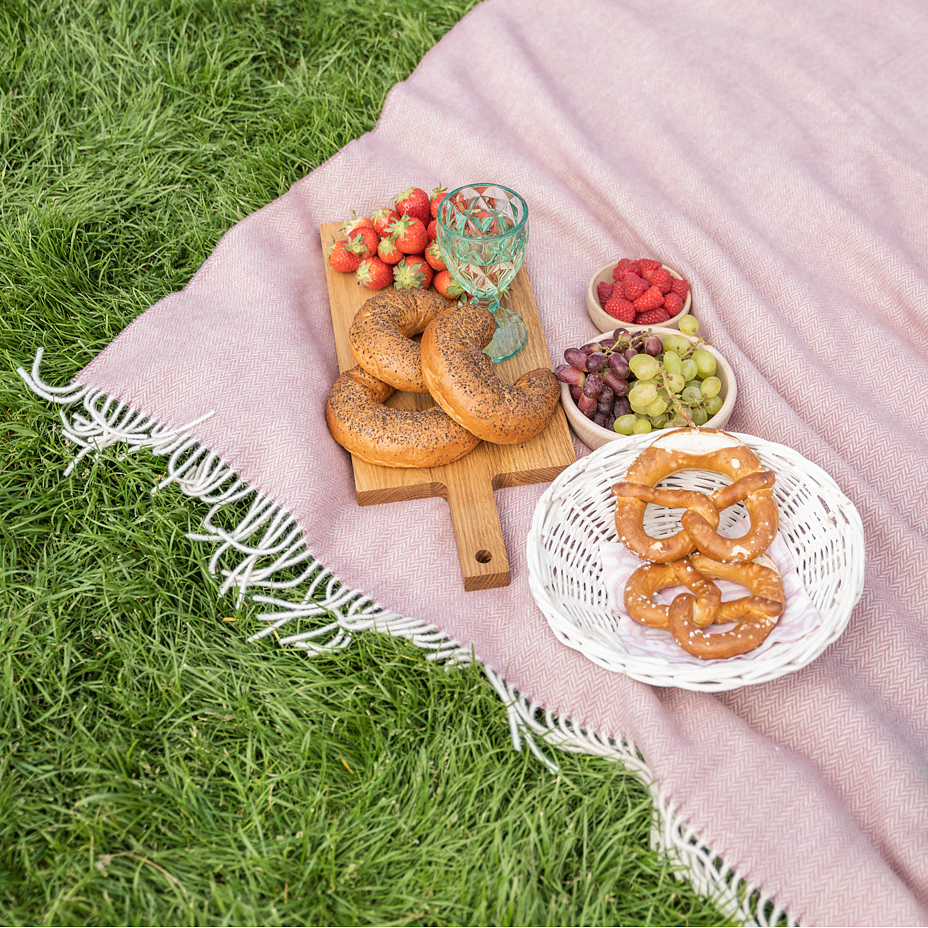 Sheep Wool Wrap Herringbone Pink